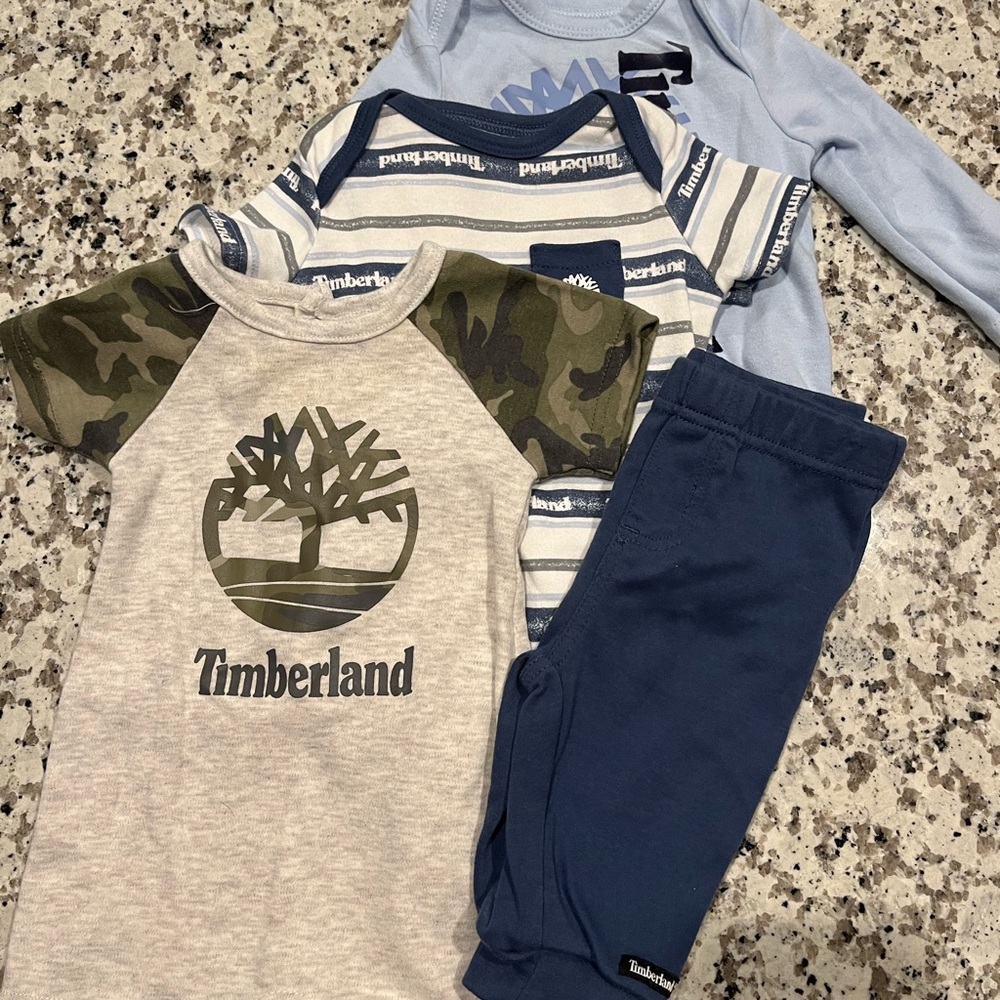 0-3 month Timberland Bundle